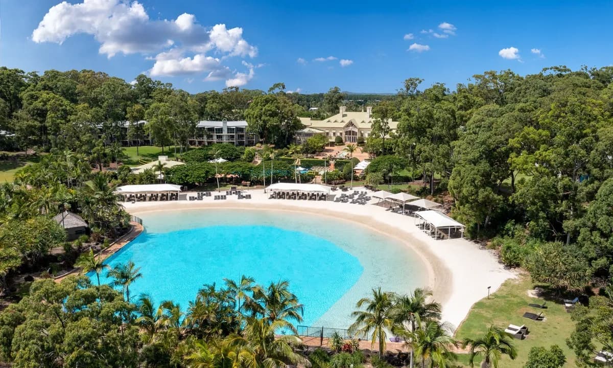1 x Overnight stay at the InterContinental Sanctuary Cove Resort
